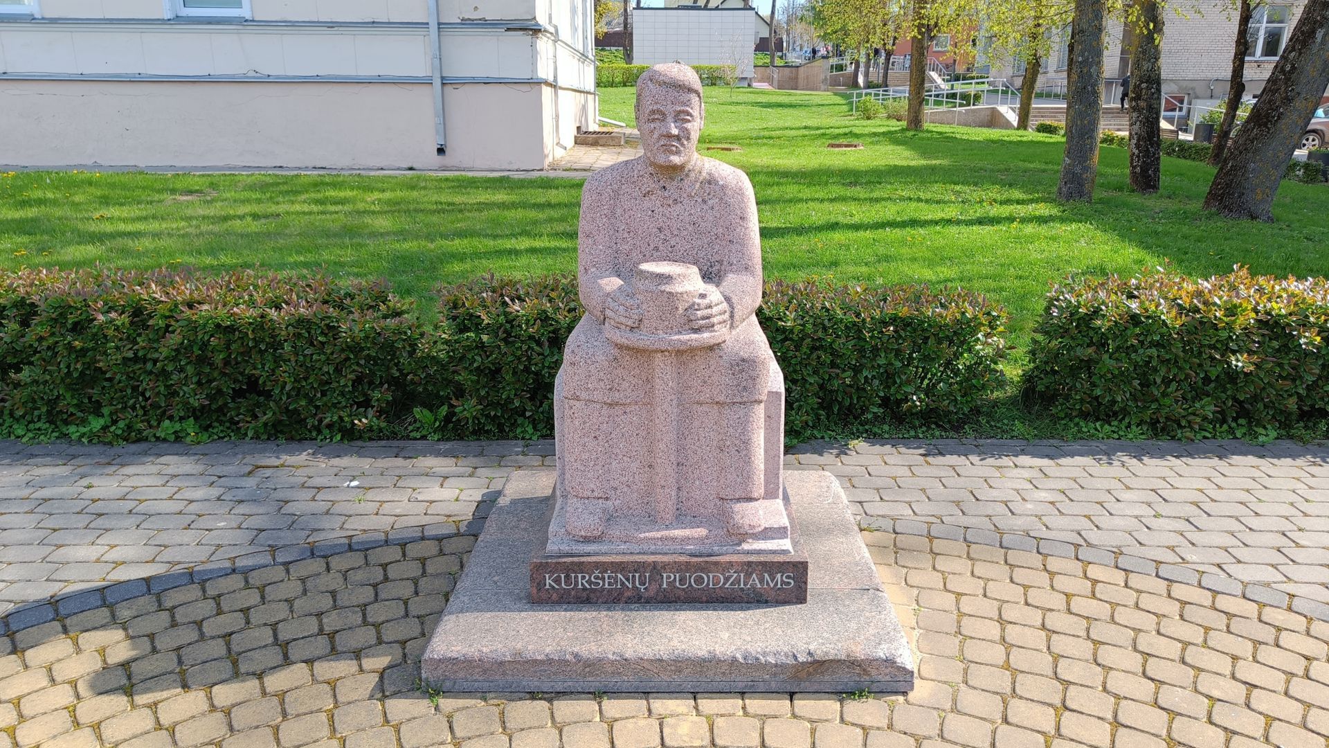 Sculpture for Kuršėnai Potters