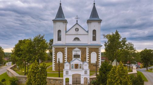 Laukuva Discovery of the Holy Cross Church