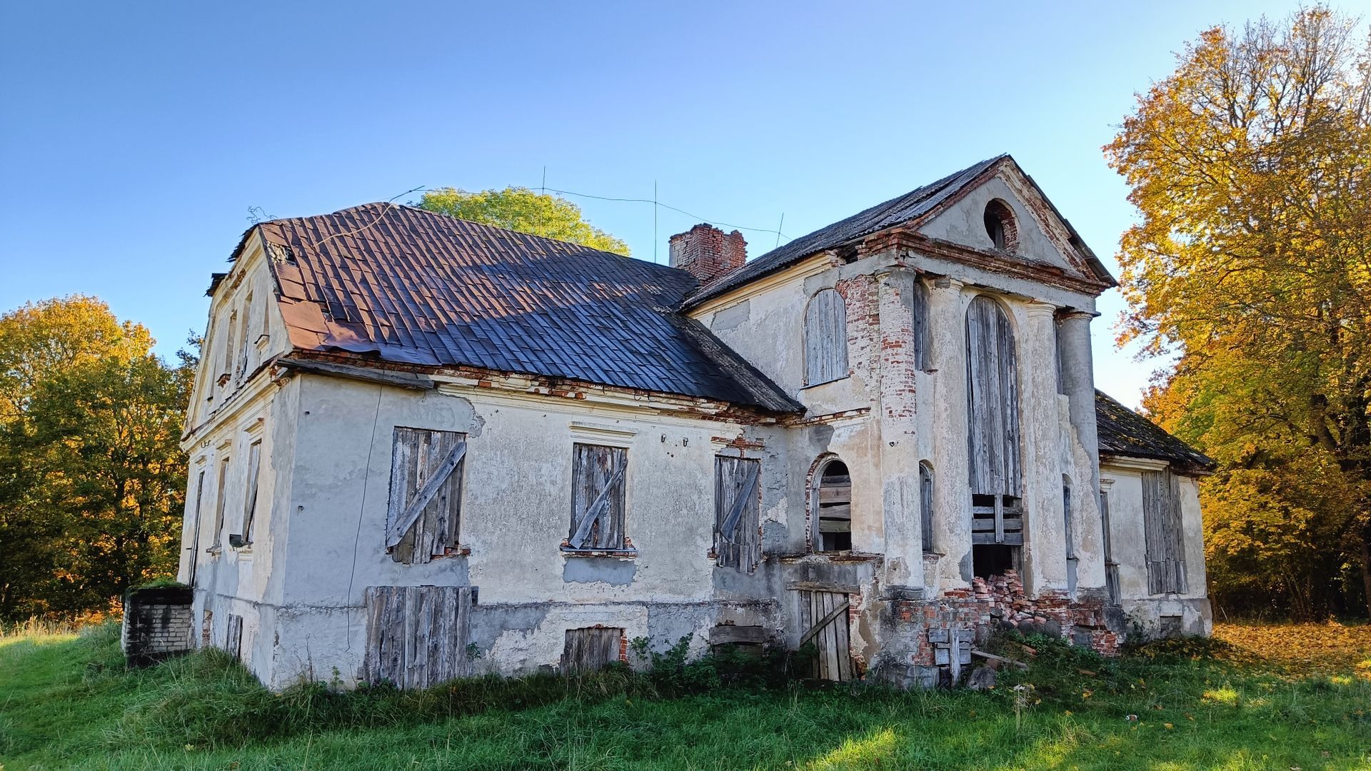 Former Burbiškiai Manor