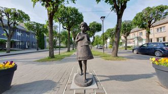 Monument to Lithuanian Language