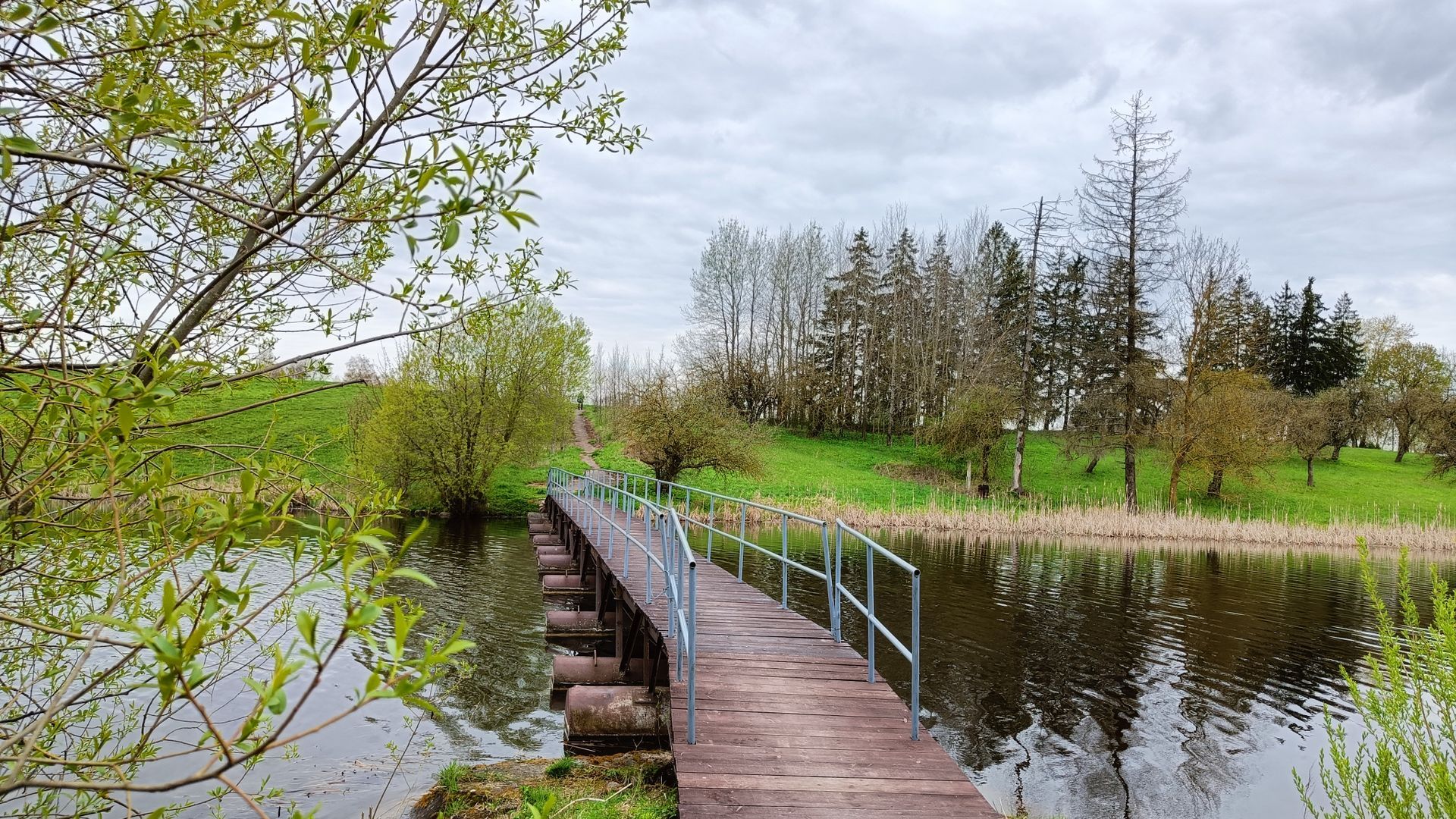 Mantviliškis Pond Bridge