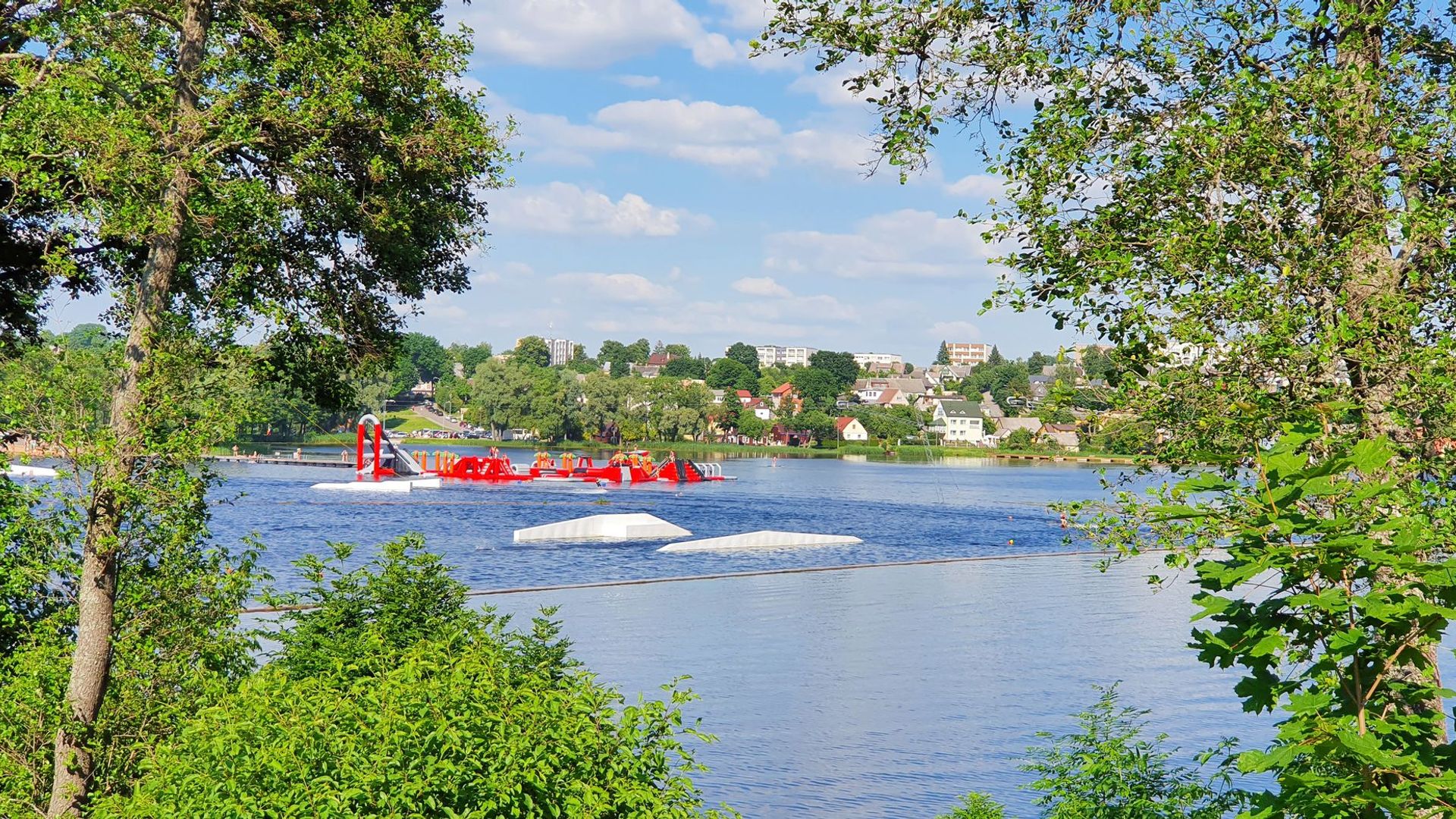 Vandens batutų parkas Water Inn Zarasai