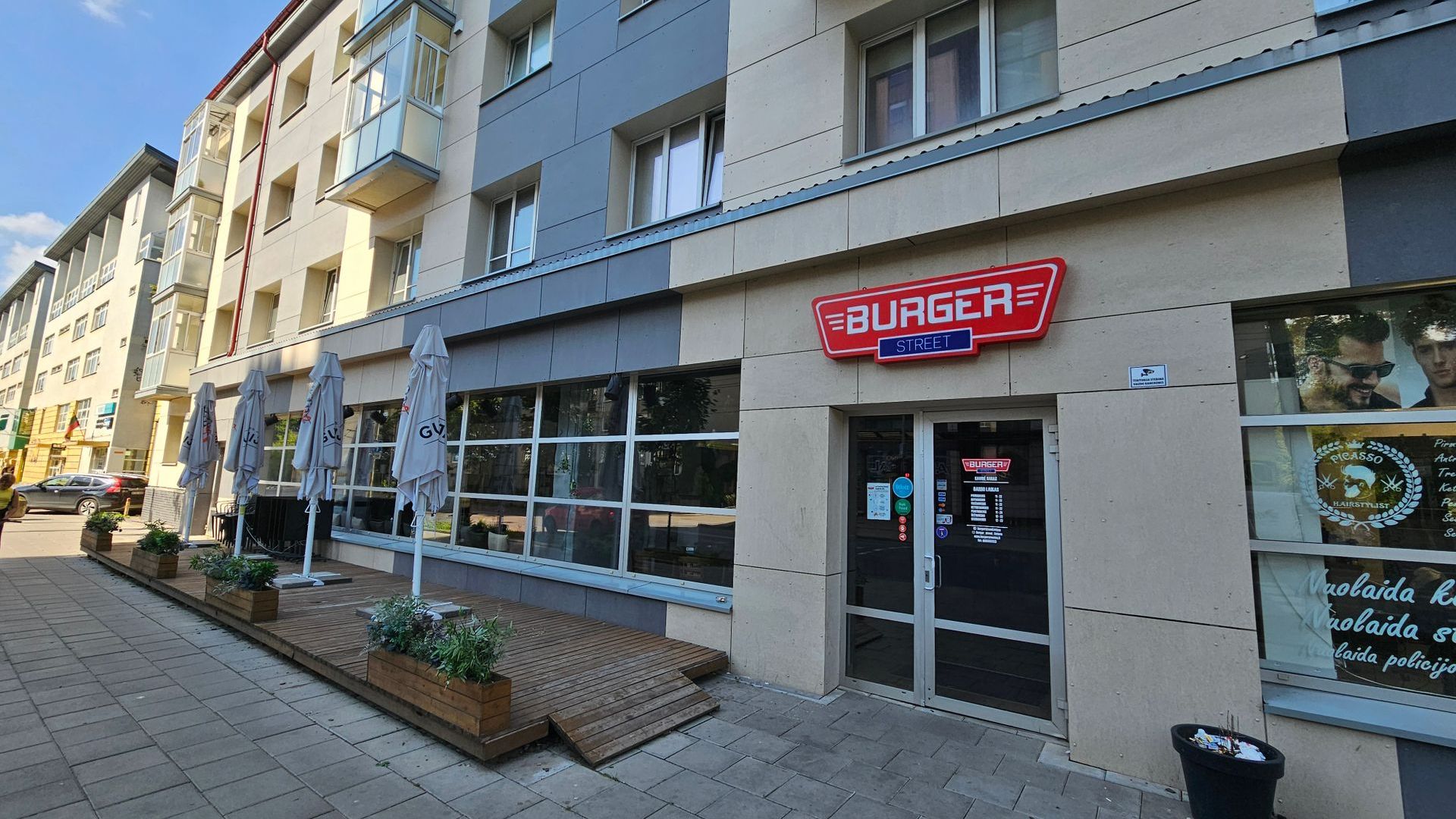 Burger Street (Antakalnio g.)