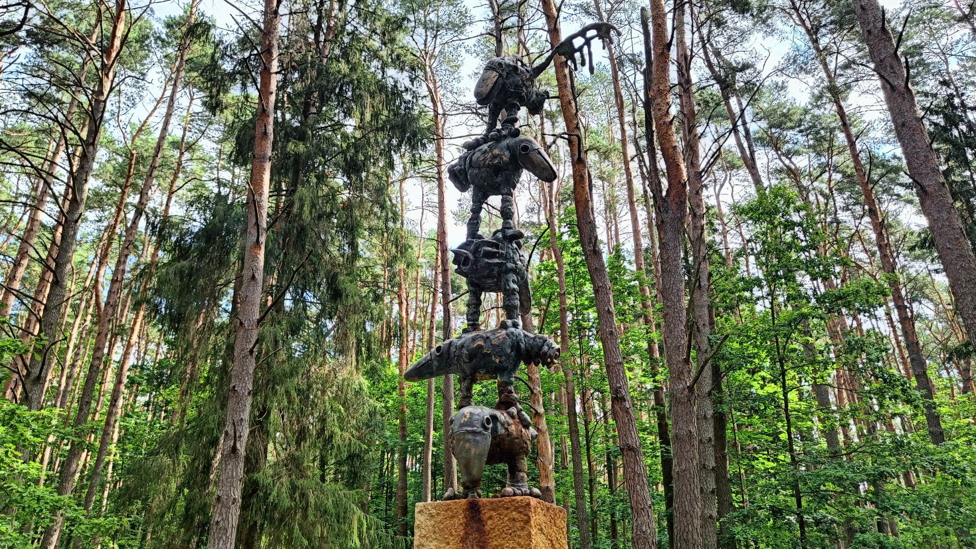 Sculpture Birds Choir
