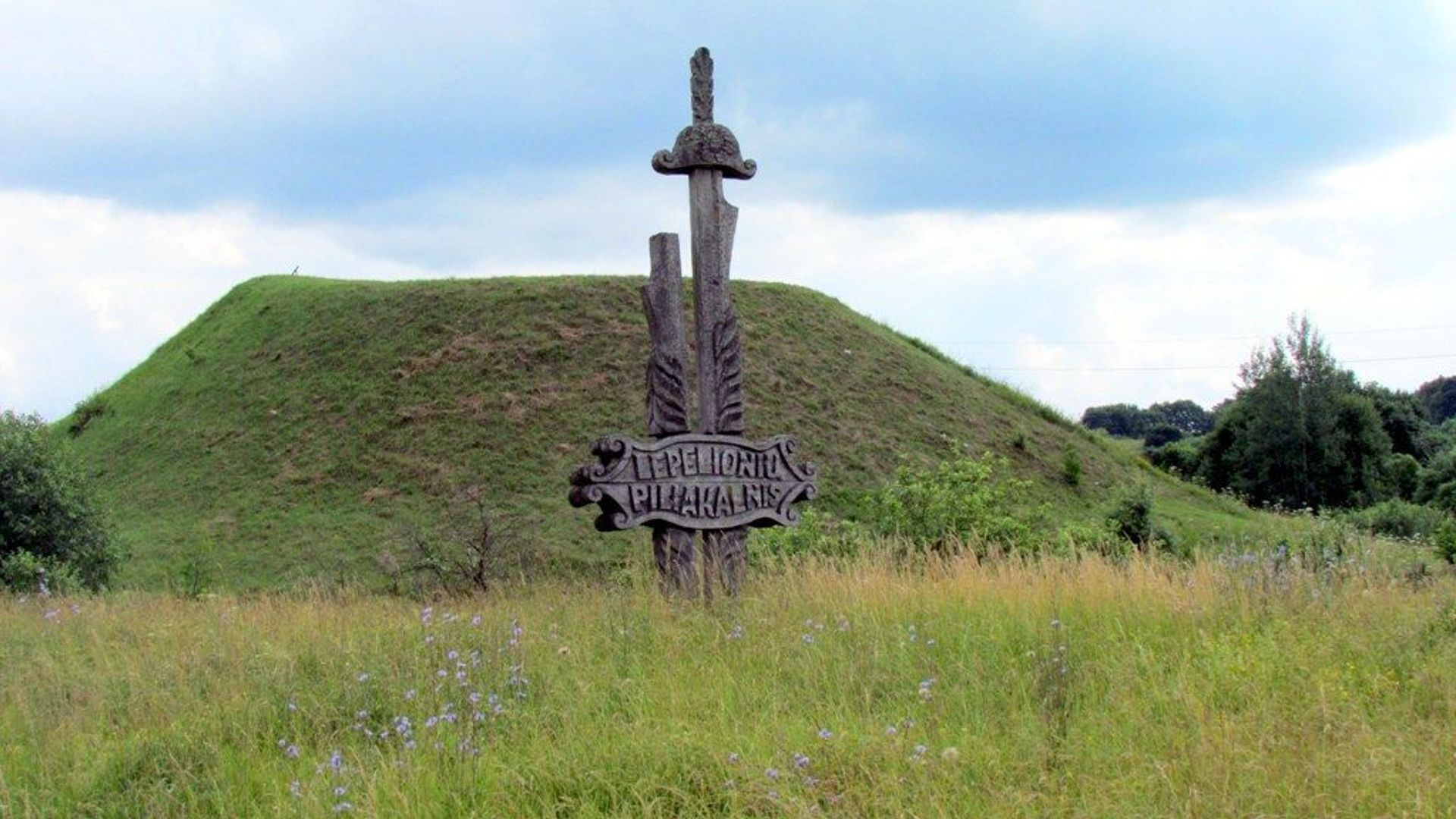 Lepelionys Mound