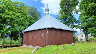 Keturiasdešimt Totorių Mosque and Cemetery