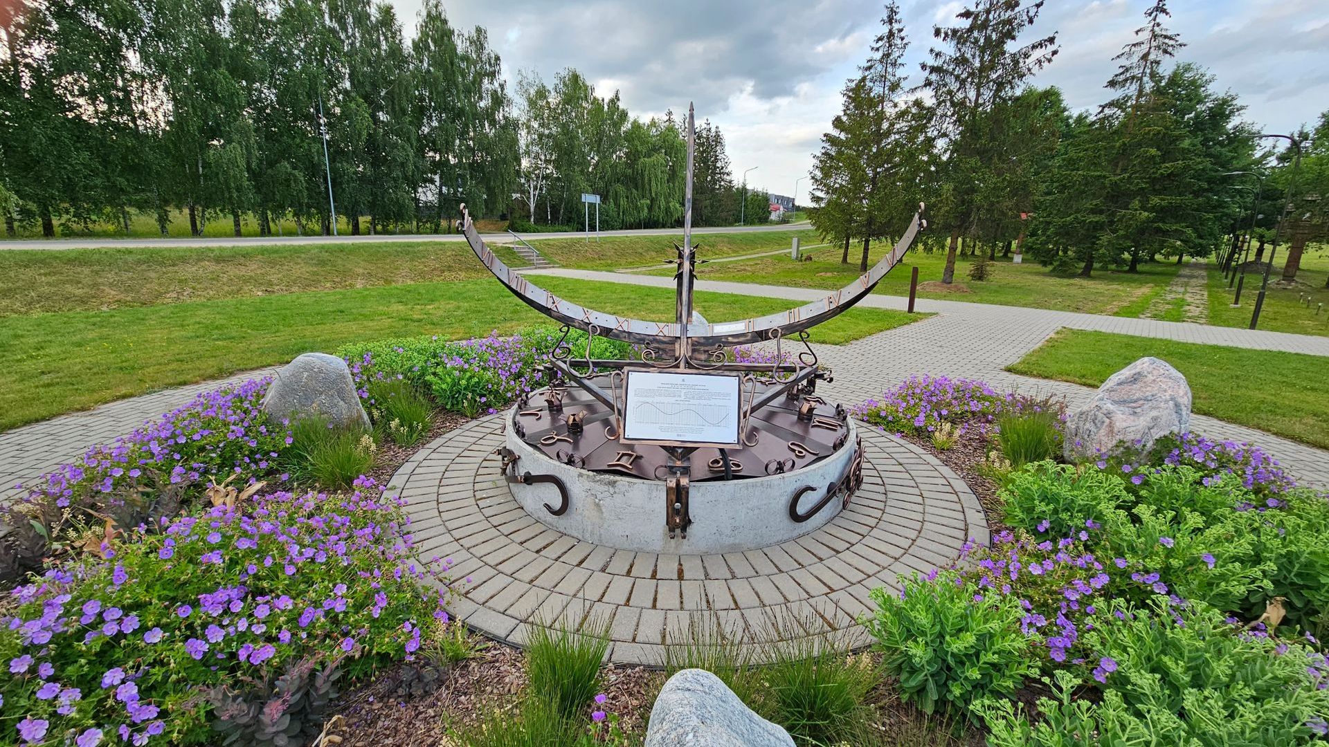 The Largest Equatorial Sundial in Lithuania