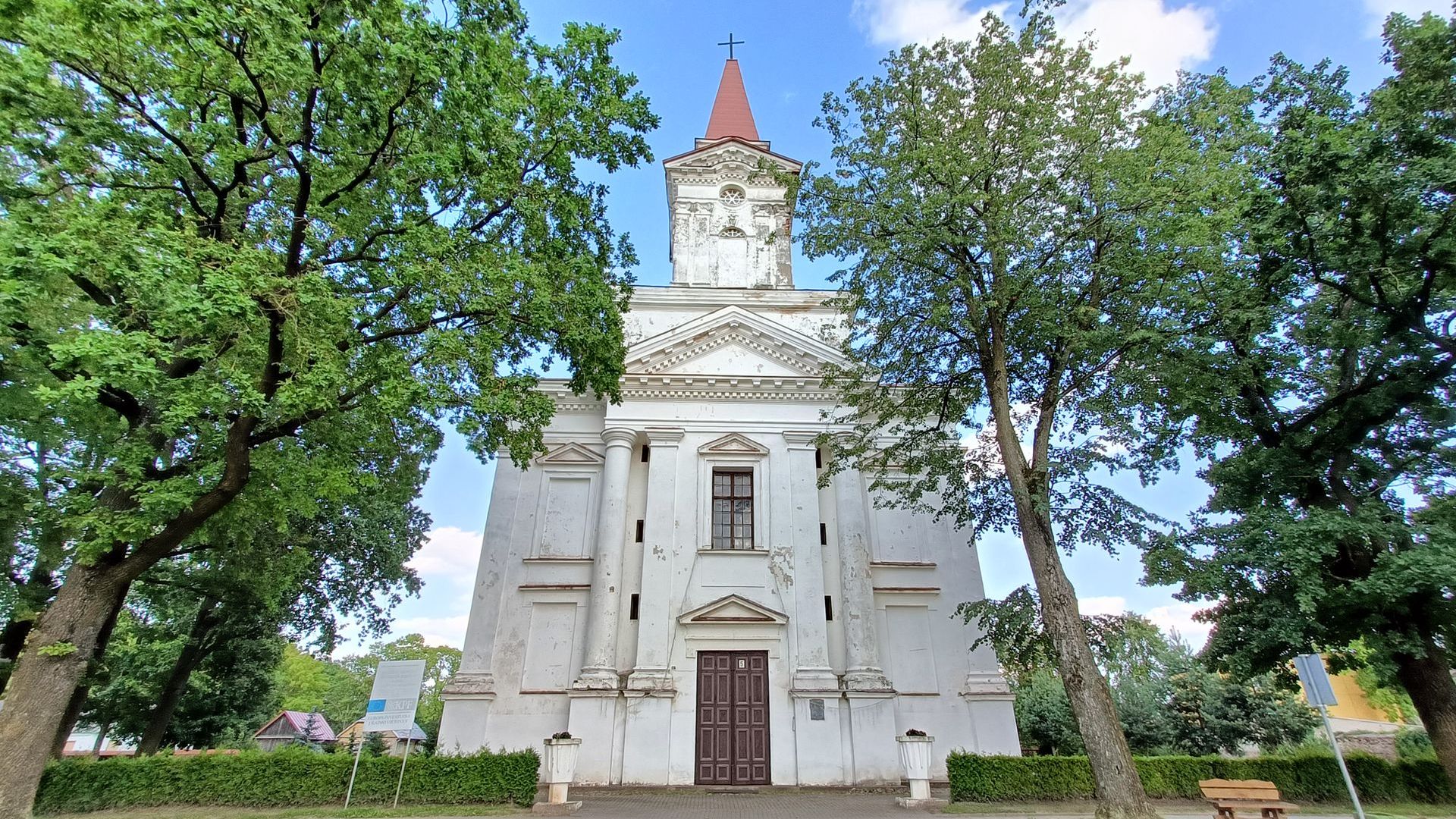 Joniškėlio Švč. Trejybės bažnyčia