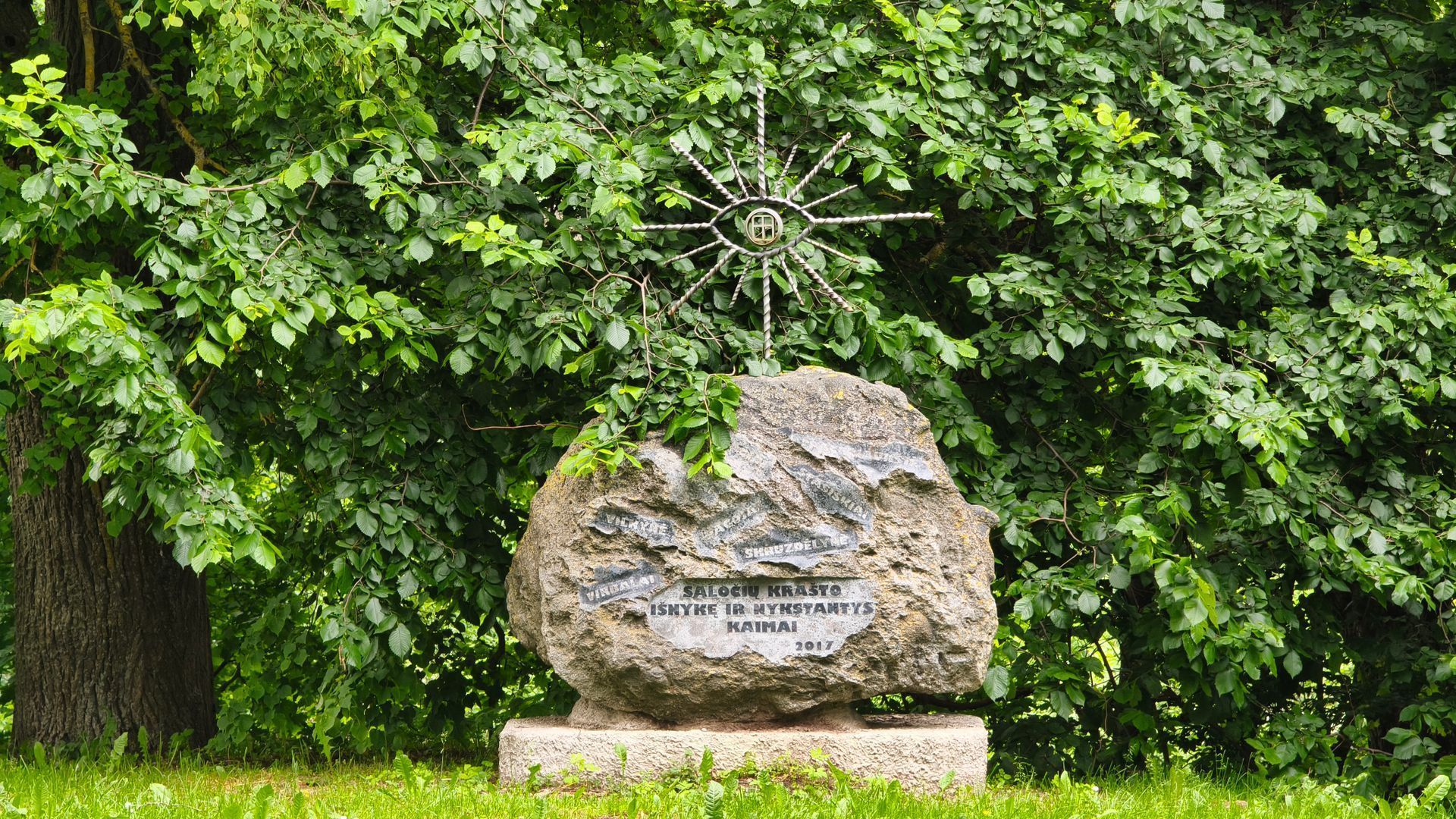 Monument to the Lost Villages of Saločiai Region