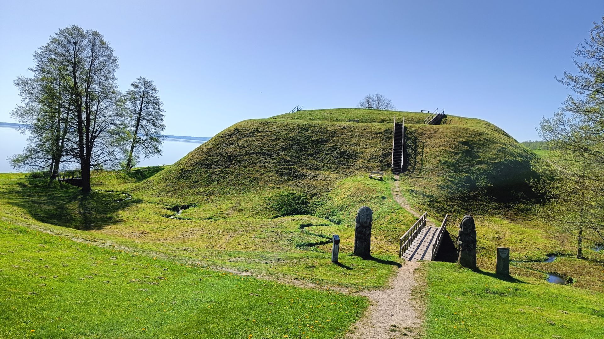 Prelomčiškė Mound