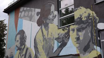 Mural on Art Center Pokšt