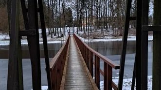 Pajiešmenių kabantis tiltas per Jiešmenį
