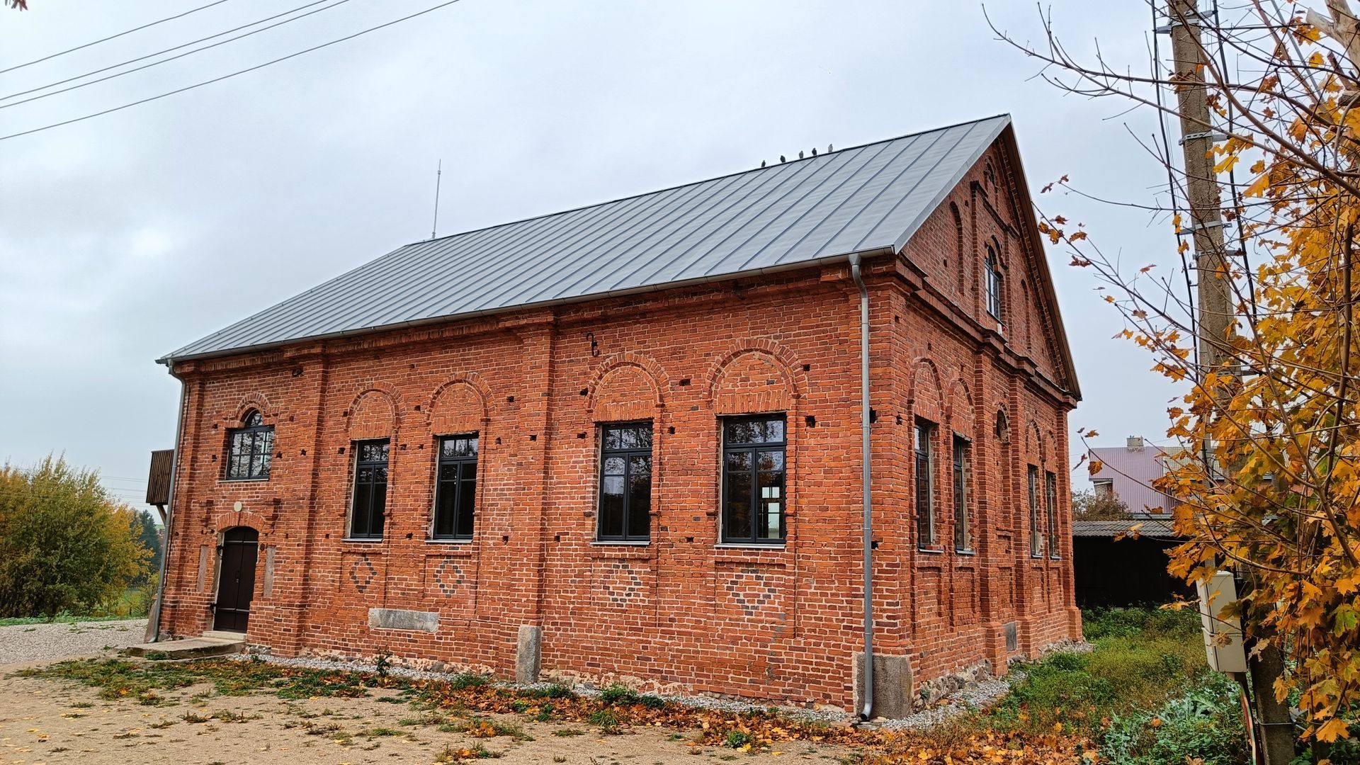 Former Čekiškė Synagogue