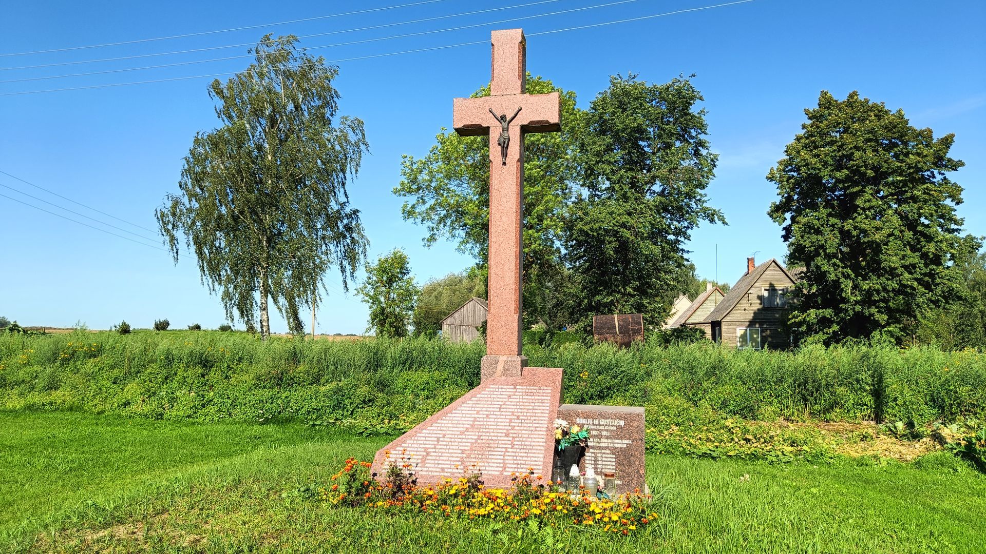 Monument to Residents of Šūkliai and Gustaičiai