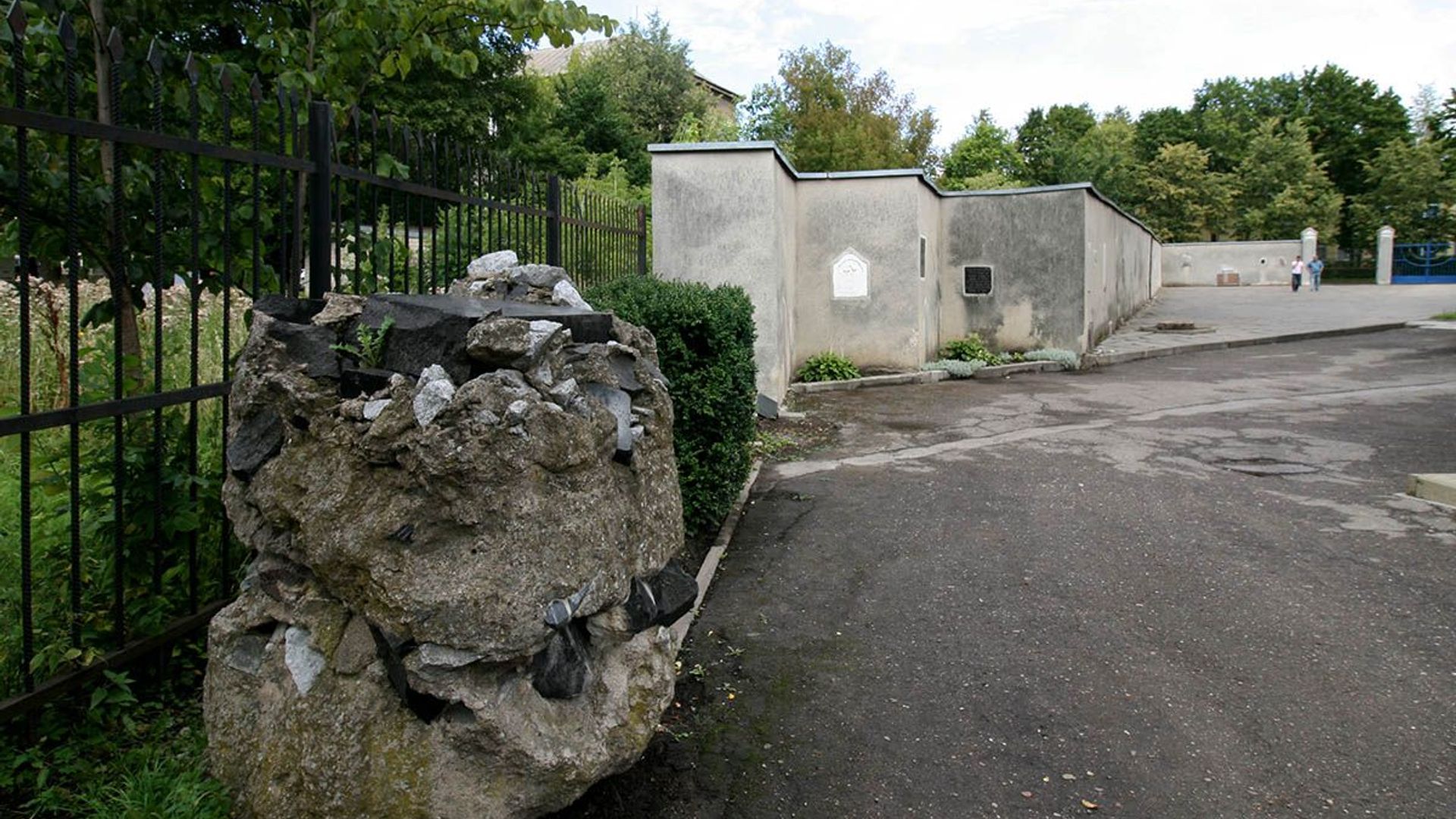 Klaipeda Synagogue site and Jewish cemetery