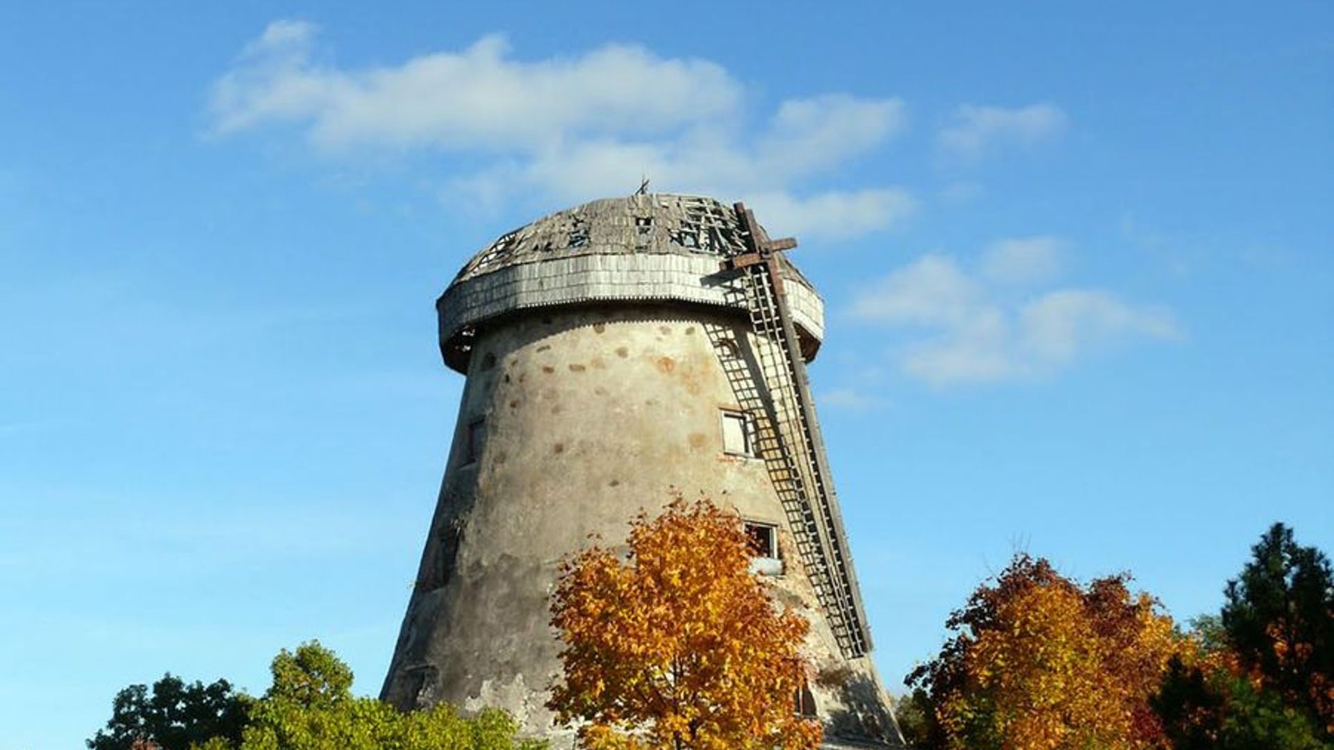 Žagarė Manor Windmill