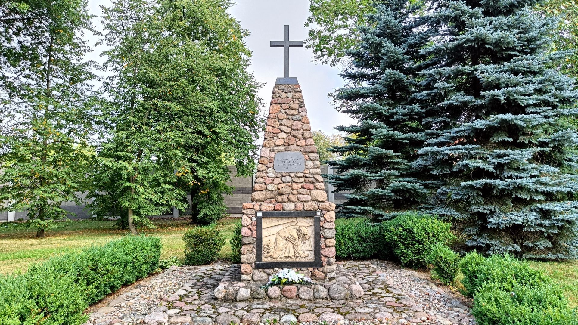 Monument to Exiles and Political Prisoners