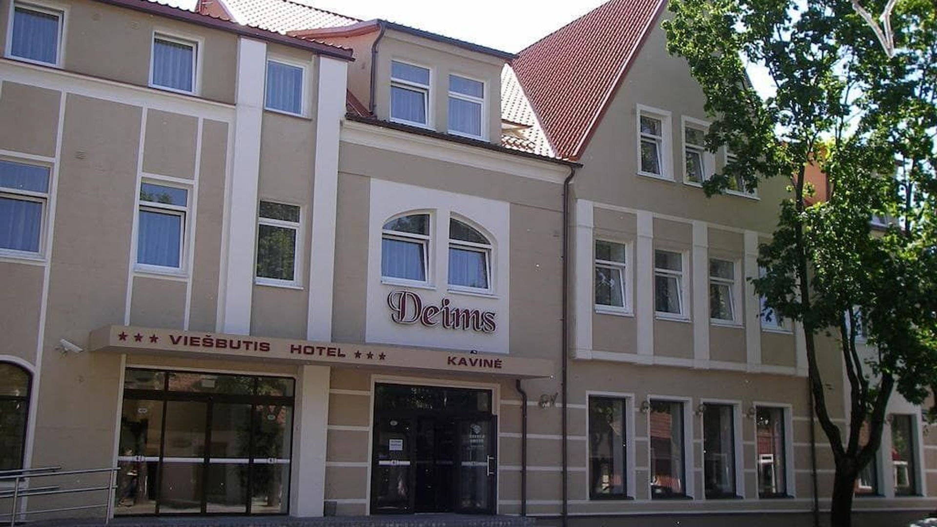 Deims Hotel