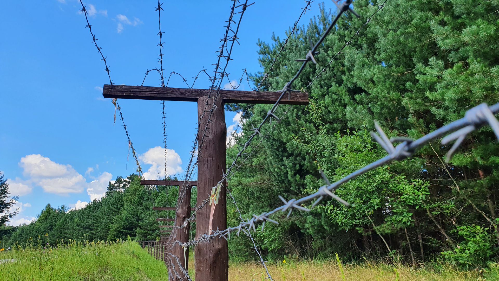 Border Road Iron Curtain