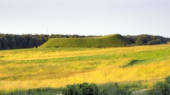 Varnupių piliakalnis