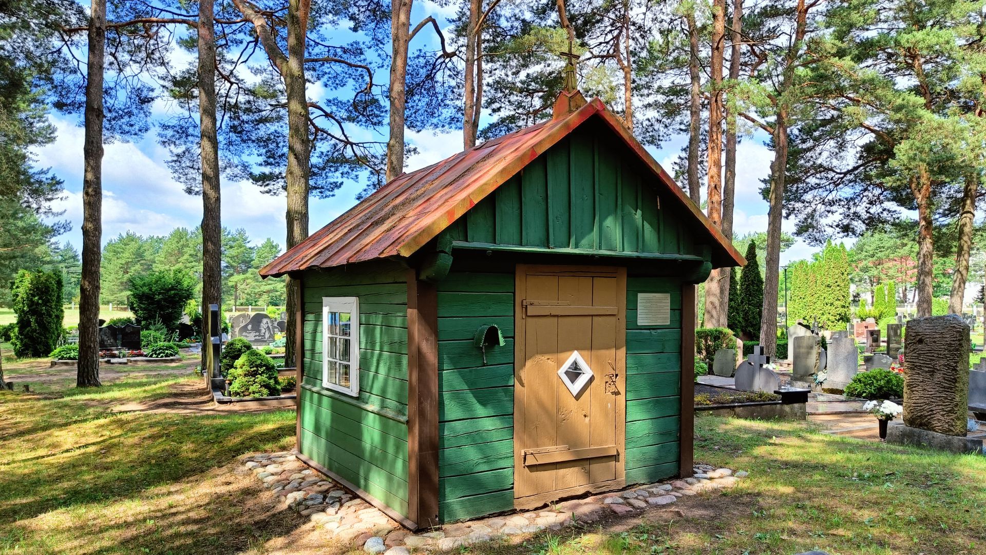 Paštuva Cemetery Chapel