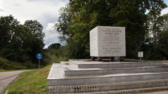 Monument to Tauragė Convention