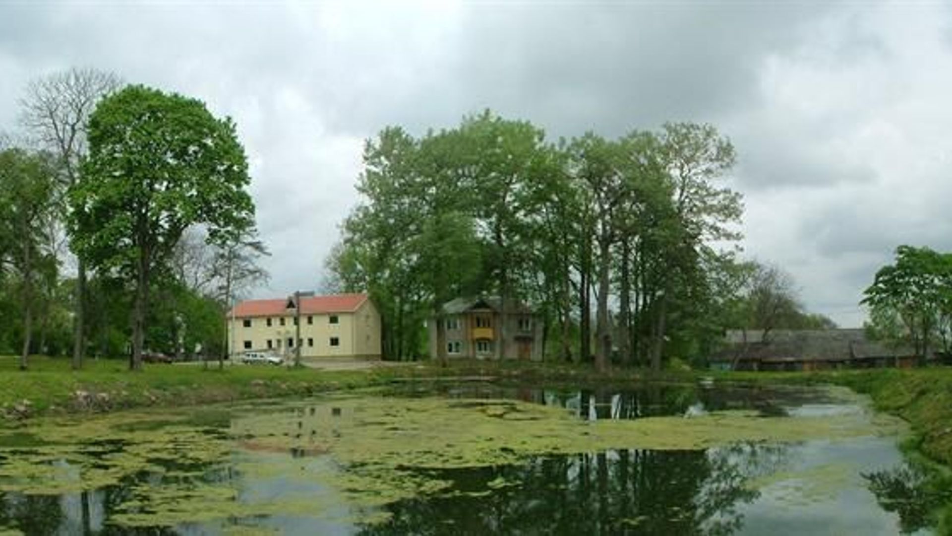 Aknystos Manor