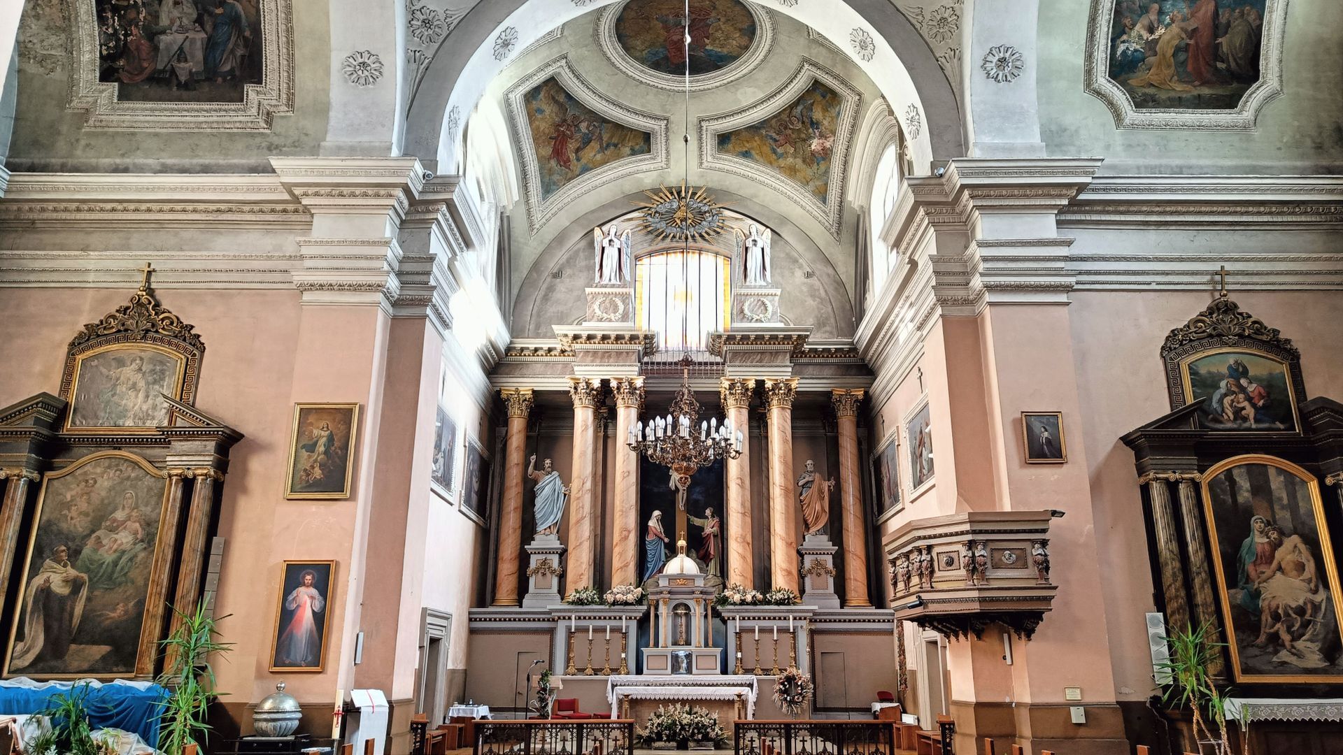 Kaunas the Holy Cross Church