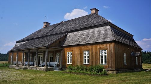 Aristavėlė Manor