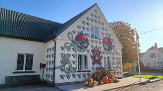 Mural on Kelmė Firestation