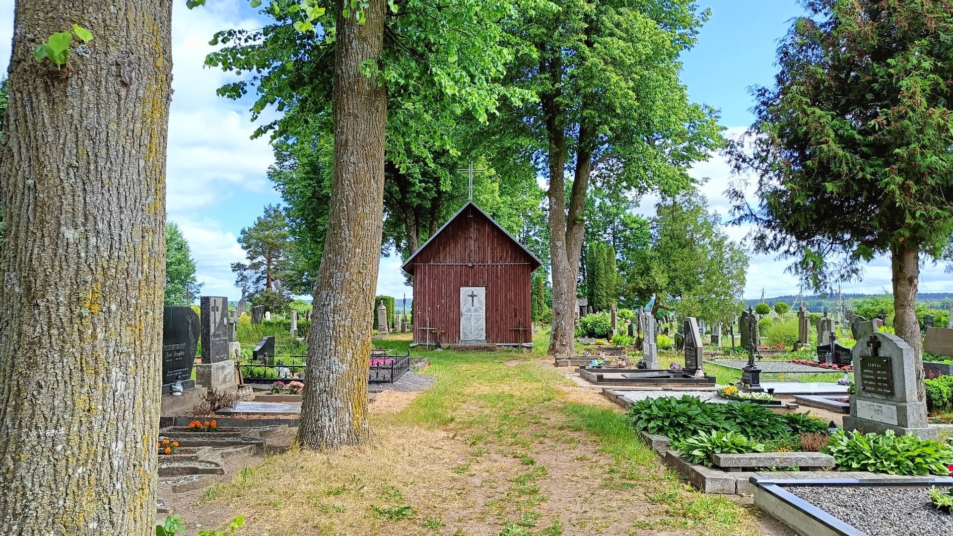 Darsūniškis Cemetery Chapel