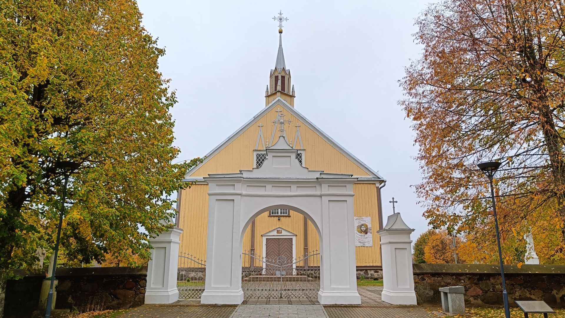 Viduklės Šv. Kryžiaus bažnyčia