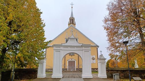 Viduklė St. Cross Church
