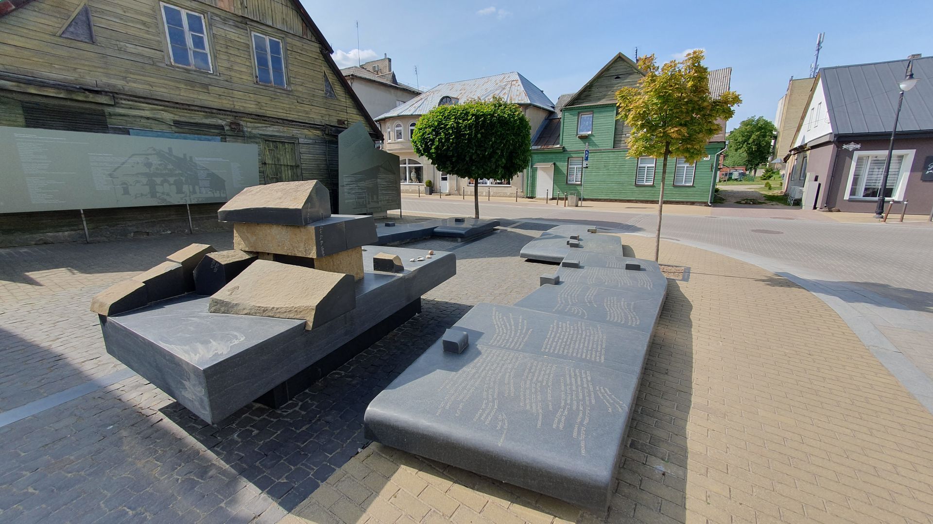 Jurbarkas Synagogue Square Memorial