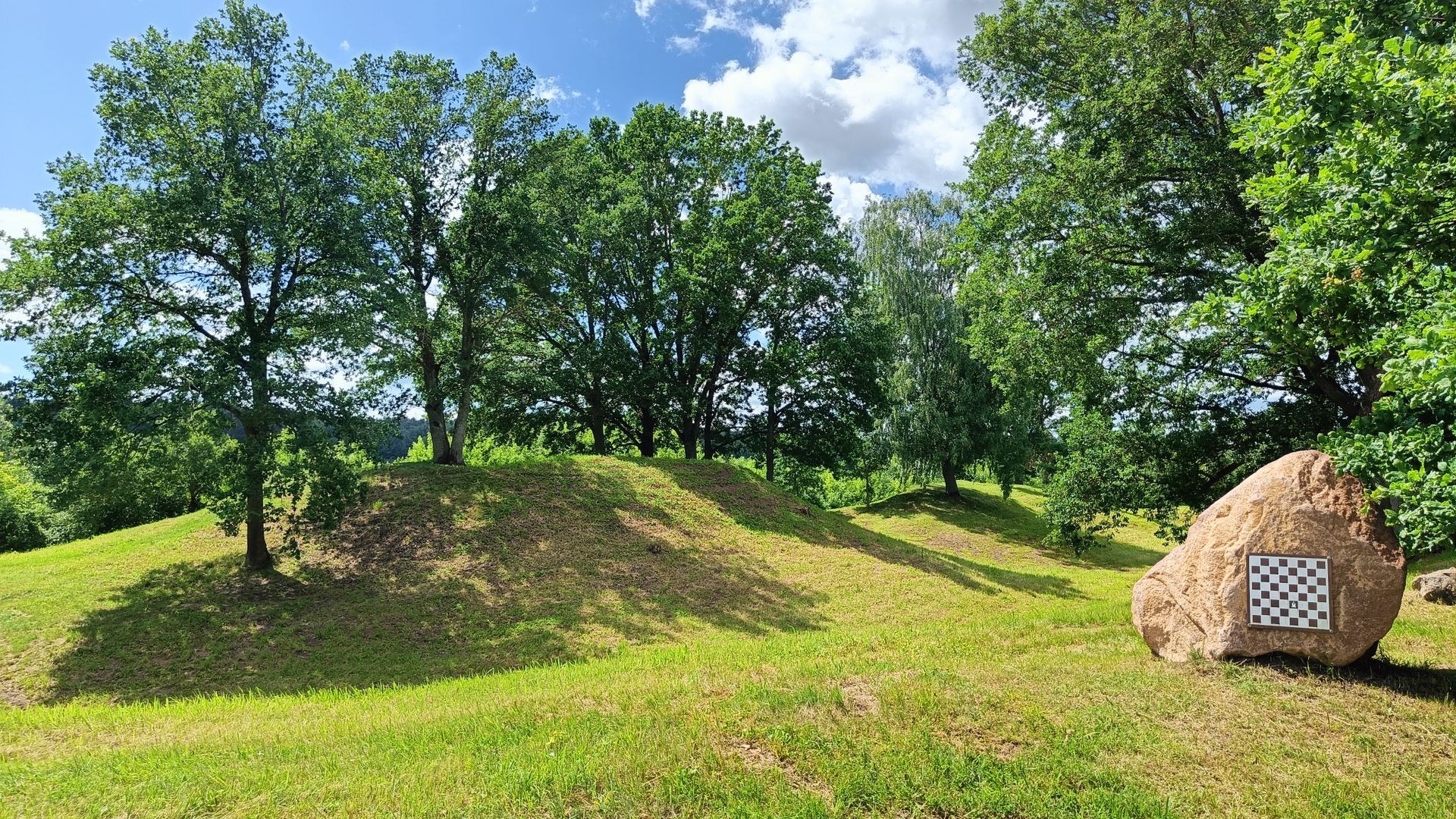 Veliuona II Mound