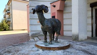 Sculpture Lamb, Shake It