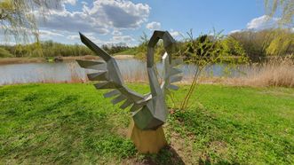 Sculpture Swan