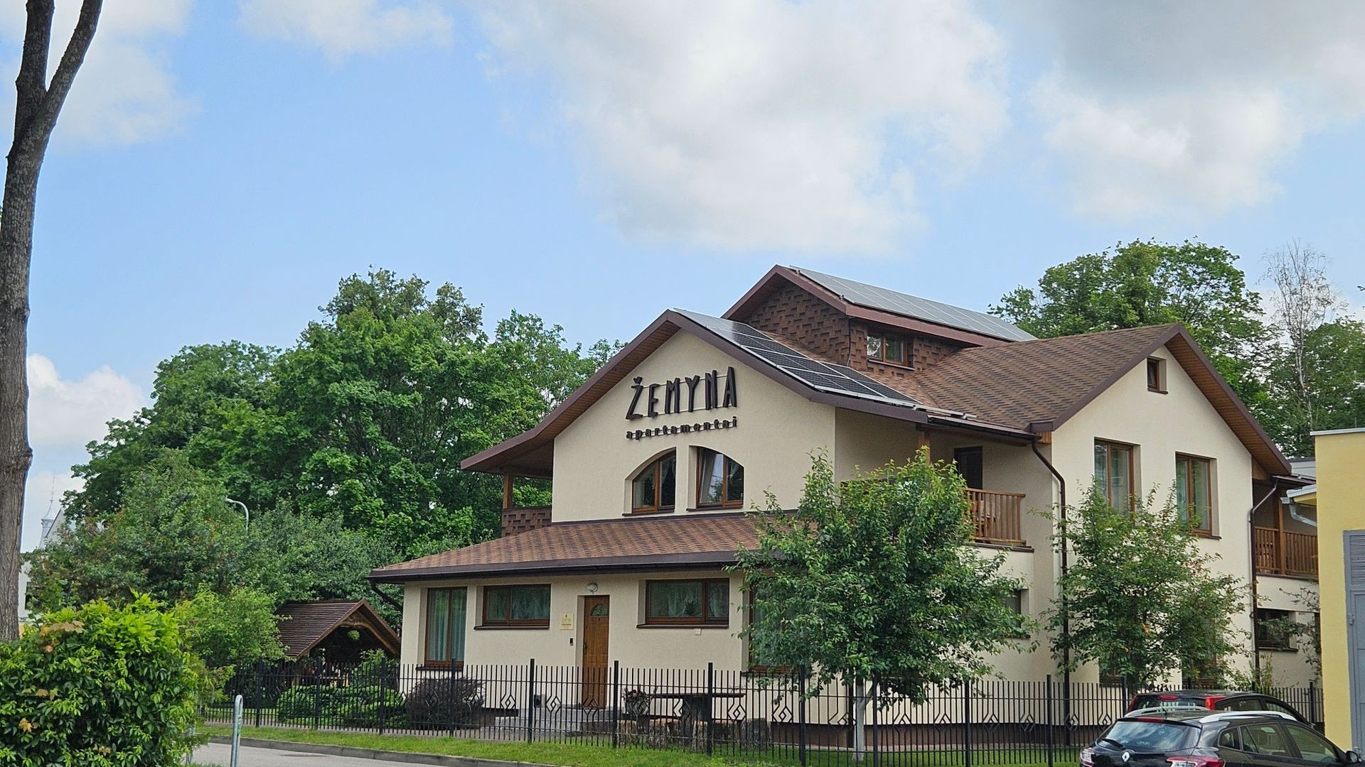 Žemyna Apartments