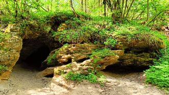 Čiobiškis Cave