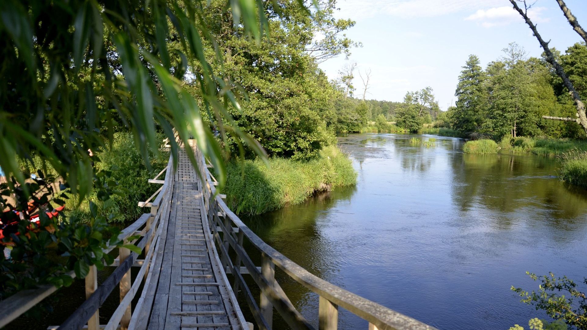 Molių-Bartelių kabantis tiltas per Merkį