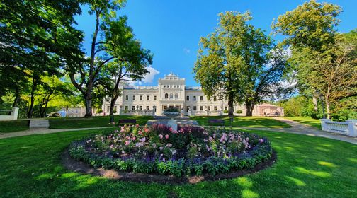 Plungė Manor