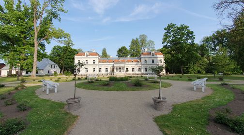 Zypliai Manor