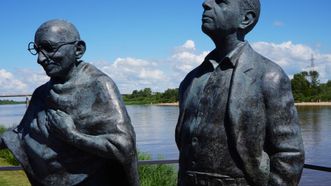 Monument to Mahatma Gandhi and Hermann Kallenbach