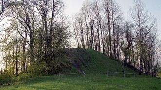 Džiuginėnai Mound