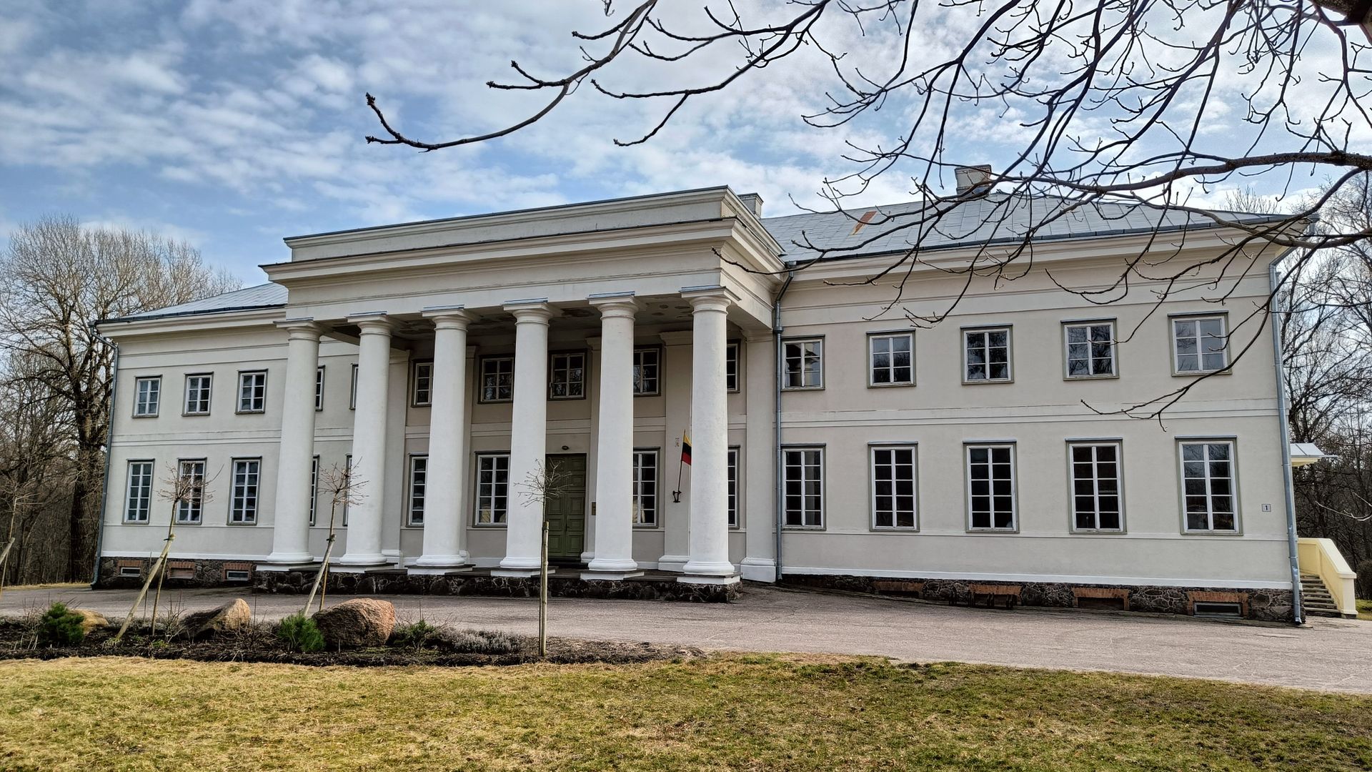 Cirkliškis Manor