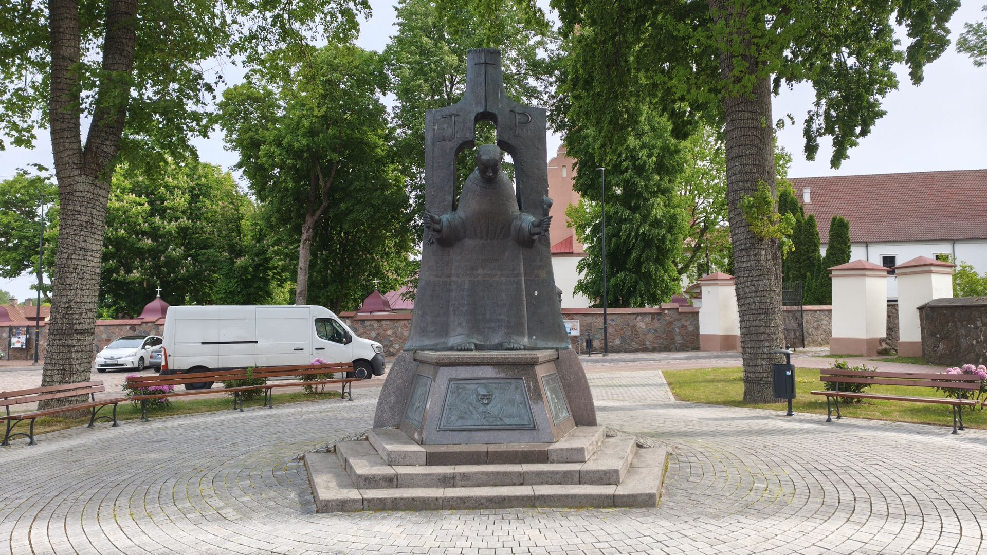 Paminklas Jurgiui Ambroziejui Pabrėžai