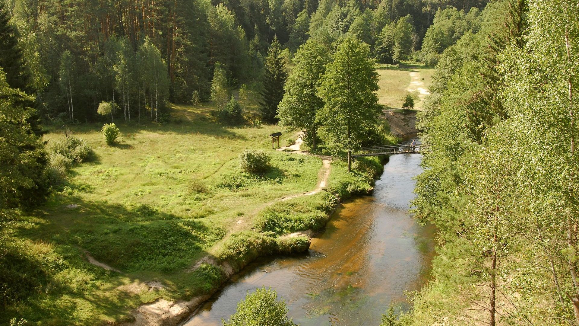 Mančiagirė Cliffs