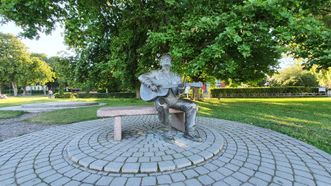 Memorial Sculpture to Vytautas Kernagis