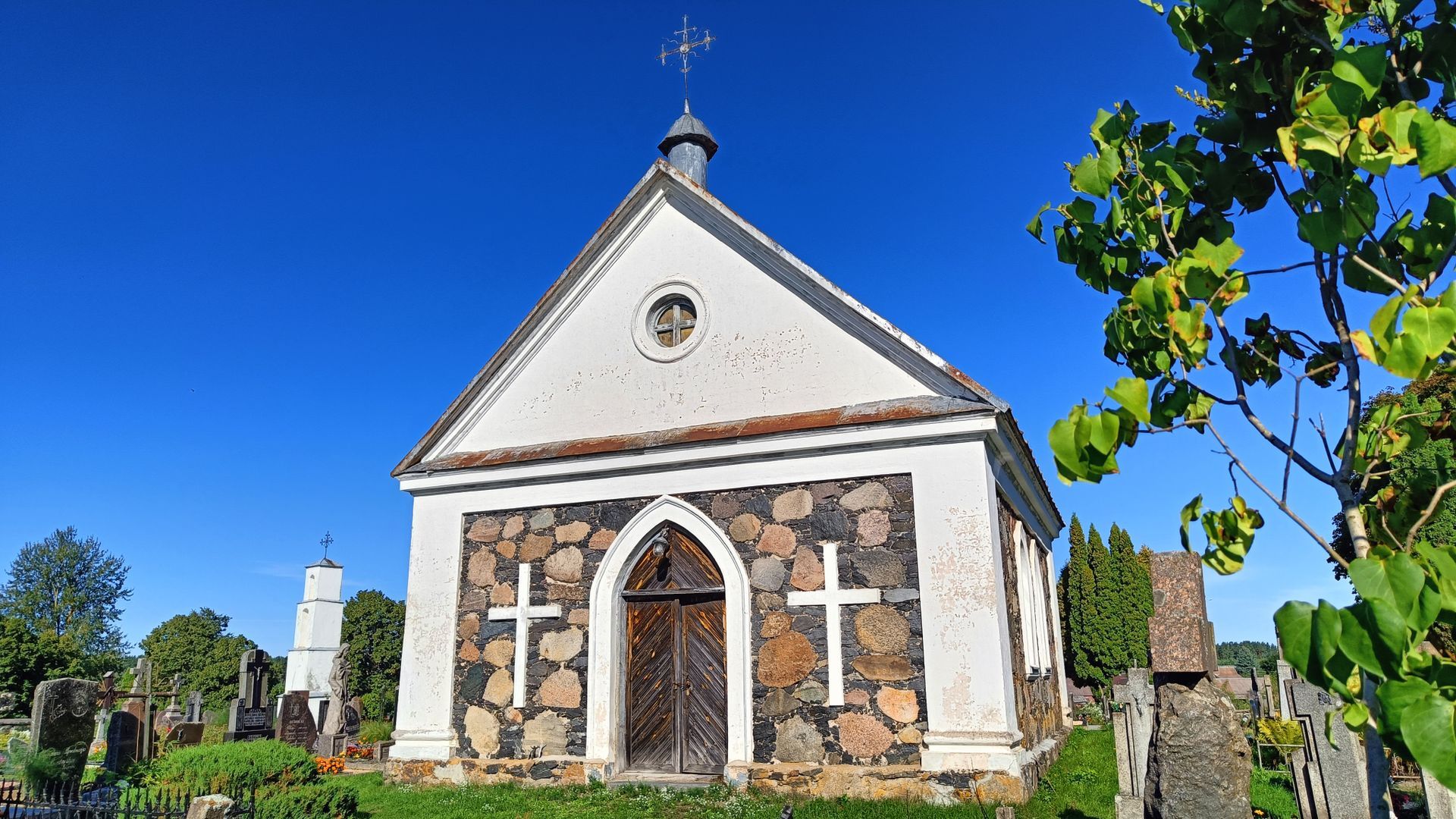 Svėdasų kapinių koplyčia