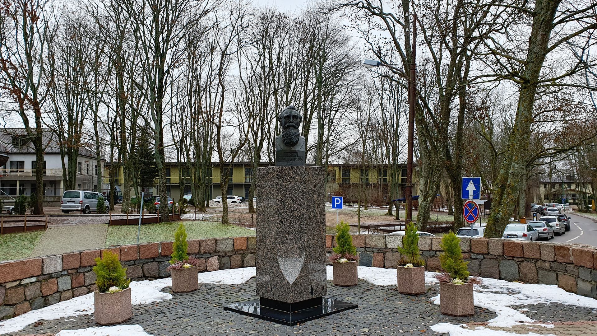 Monument to Jonas Basanavičius